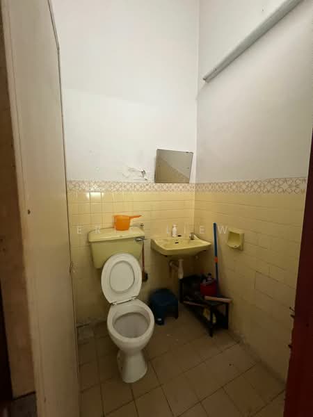 2-storey Terraced House for Sale in Taman Connaught (Cheras) - Eric Liew - Bathroom - PropertyGuru.com.my