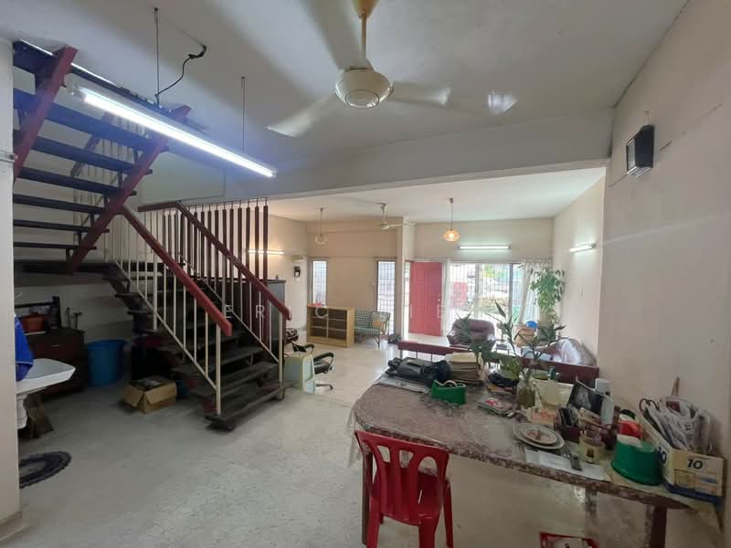 2-storey Terraced House for Sale in Taman Connaught (Cheras) - Eric Liew - Living Room - PropertyGuru.com.my