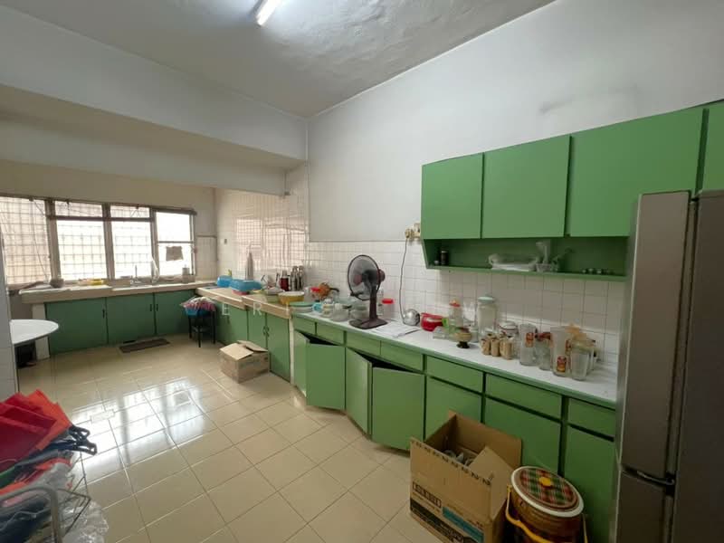 2-storey Terraced House for Sale in Taman Connaught (Cheras) - Eric Liew - Kitchen - PropertyGuru.com.my