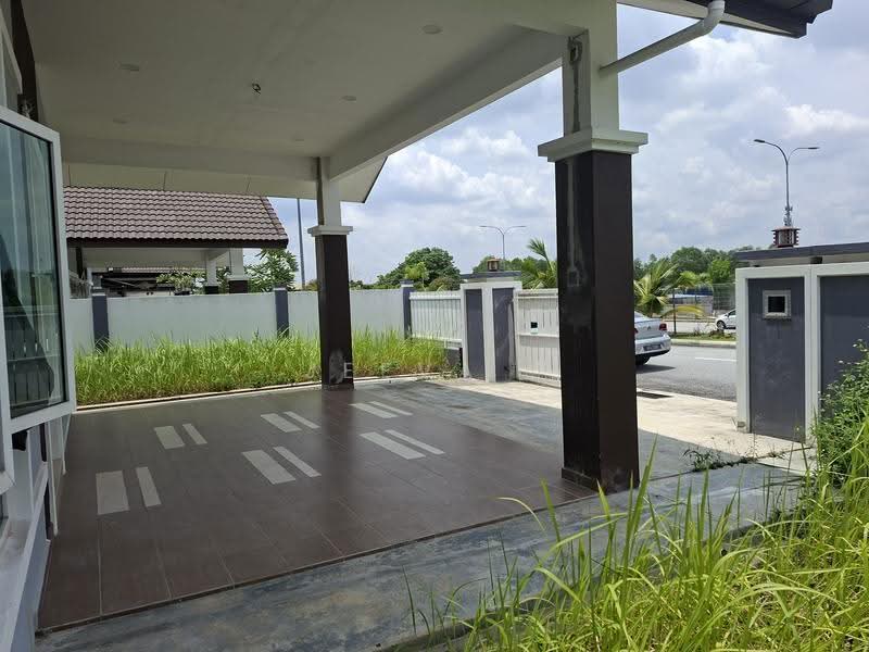 Bungalow House for Sale in Taman Senawang Perdana (Senawang) - Jeevs Jeeva - Exterior - PropertyGuru.com.my
