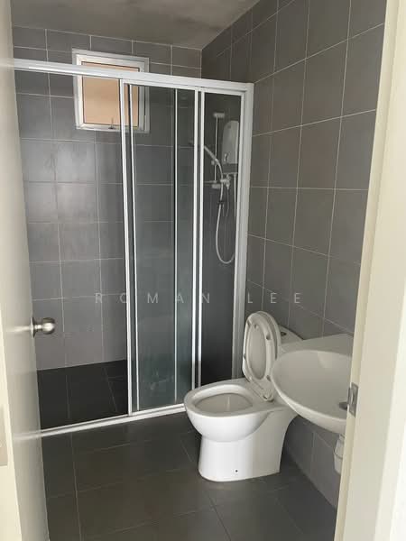 Service Residence for Rent at Savanna Executive Suite @ Southville City - Roman Lee - Bathroom - PropertyGuru.com.my