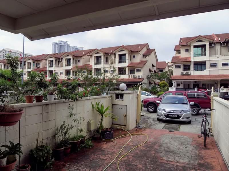 Townhouse for Sale in Petaling Jaya (Selangor) - Wind Cheang - Exterior - PropertyGuru.com.my