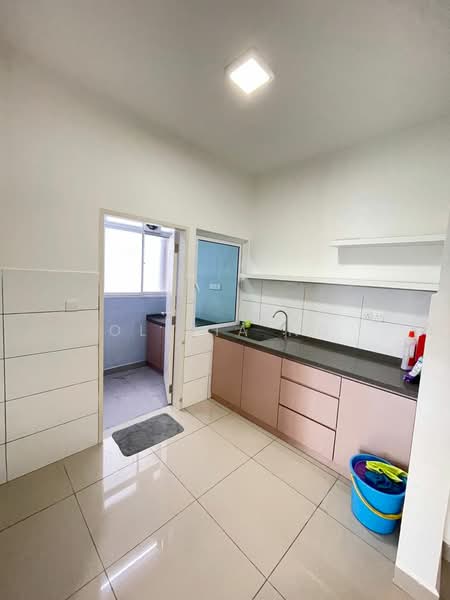 The Holmes 1 untuk Untuk Disewa - RM 2,000 /bulan, Mac 2026 - Kitchen - PropertyGuru.com.my