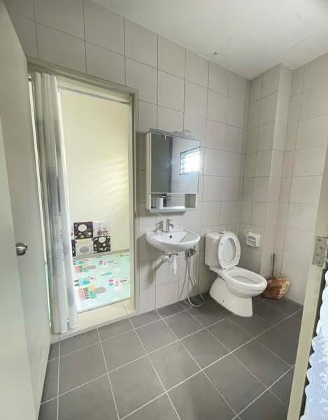 Rumah Teres 2-Tingkat untuk Dijual di Bandar Rimbayu (Telok Panglima Garang) - Jeff Chong - Bathroom - PropertyGuru.com.my