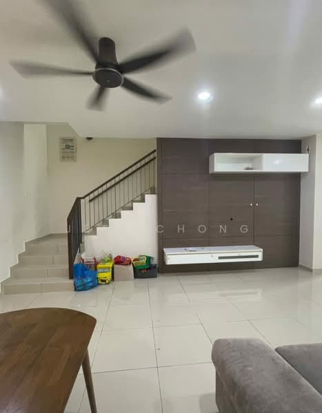 Rumah Teres 2-Tingkat untuk Dijual di Bandar Rimbayu (Telok Panglima Garang) - Jeff Chong - Living Room - PropertyGuru.com.my