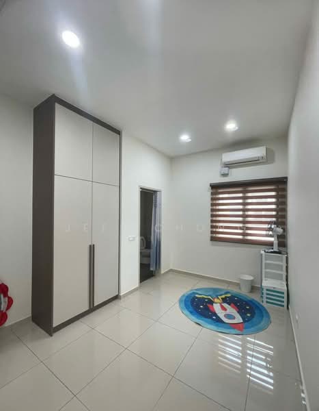 Rumah Teres 2-Tingkat untuk Dijual di Bandar Rimbayu (Telok Panglima Garang) - Jeff Chong - Bedroom - PropertyGuru.com.my