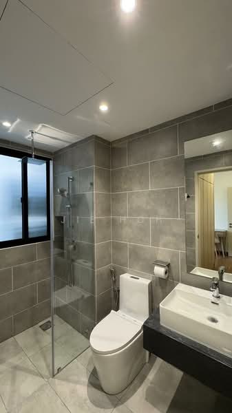 Servis Apartment untuk Disewa di The Tropika - Jie Hoh - Bathroom - PropertyGuru.com.my