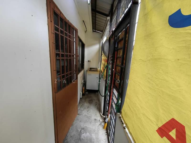 1-storey Terraced House for Sale in Taman Puteri Wangsa (Ulu Tiram) - Zack Chow - Exterior - PropertyGuru.com.my