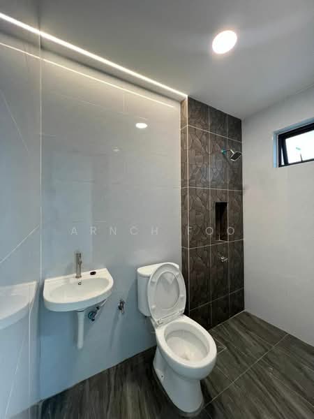 Taman Kebun Teh untuk Untuk Dijual - RM 1,780,000, Mac 2026 - Bathroom - PropertyGuru.com.my