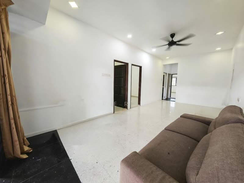 Johor Jaya Johors Jayas untuk Untuk Dijual - RM 638,000, Mac 2026 - Living Room - PropertyGuru.com.my
