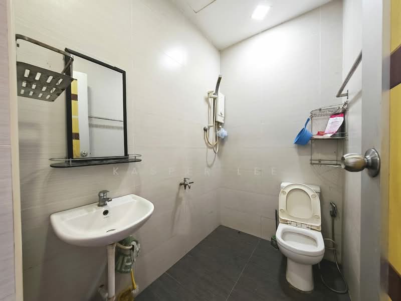 Johor Jaya Johors Jayas untuk Untuk Dijual - RM 638,000, Mac 2026 - Bathroom - PropertyGuru.com.my