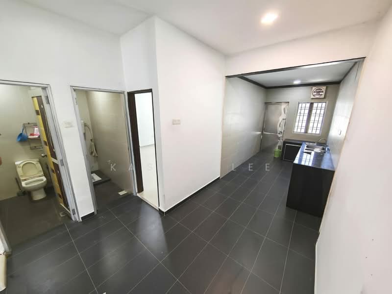 Johor Jaya Johors Jayas untuk Untuk Dijual - RM 638,000, Mac 2026 - Bathroom - PropertyGuru.com.my