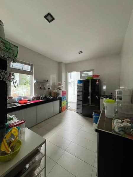 Cluster House for Sale in Taman Ekoflora (Johor Bahru) - Caryn Tay - Kitchen - PropertyGuru.com.my