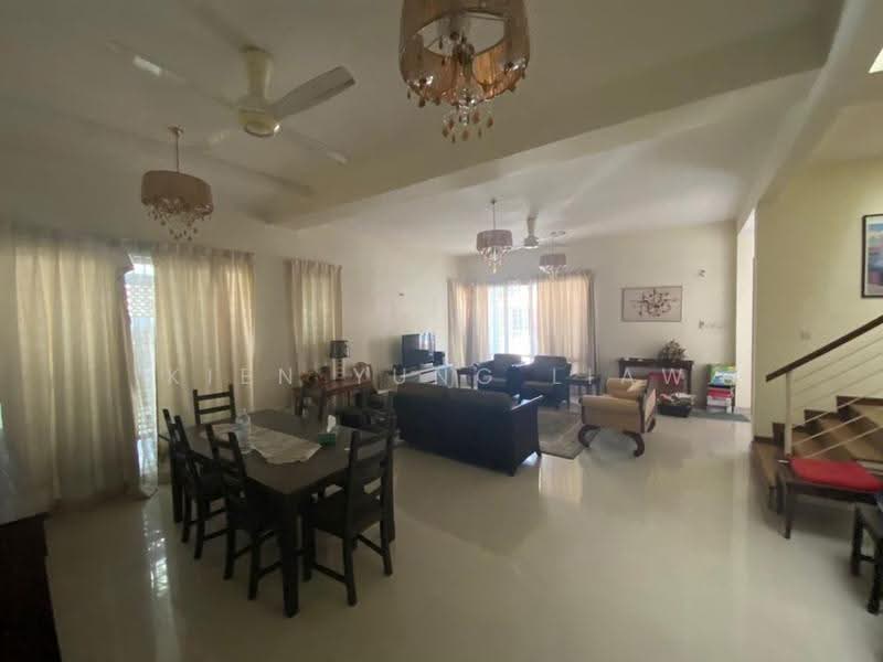 Rumah Kluster untuk Dijual di Taman Anggun (Rawang) - Kien Yung Liaw - Living Room - PropertyGuru.com.my