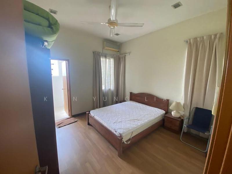 Rumah Kluster untuk Dijual di Taman Anggun (Rawang) - Kien Yung Liaw - Bedroom - PropertyGuru.com.my