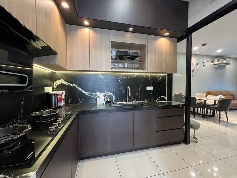 Condominium for Rent at Queens Residences Q1 @ Queens Waterfront - Evon Kang - Kitchen - PropertyGuru.com.my