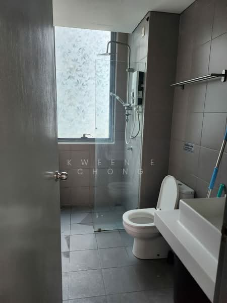 Service Residence for Rent at Mercu Summer Suites - Kweenie Chong - Bathroom - PropertyGuru.com.my