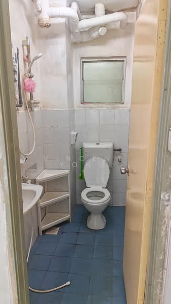 Apartment for Sale at Flora Damansara Apartment - Vincent Yong - Bathroom - PropertyGuru.com.my