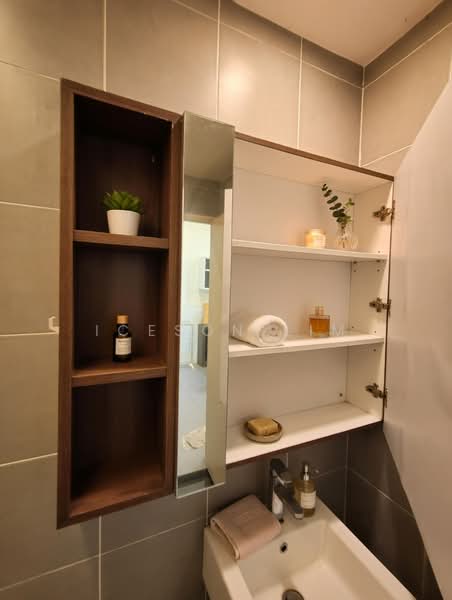 Garden Plaza untuk Untuk Disewa - RM 1,400 /bulan, Mac 2026 - Bathroom - PropertyGuru.com.my