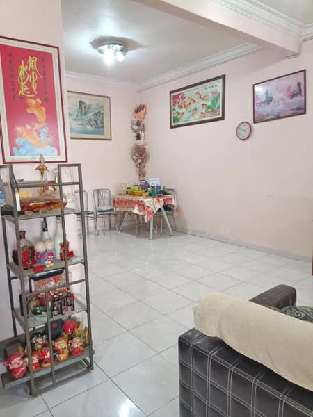 Taman Mutiara Rini untuk Untuk Dijual - RM 670,000, Mac 2026 - Living Room - PropertyGuru.com.my