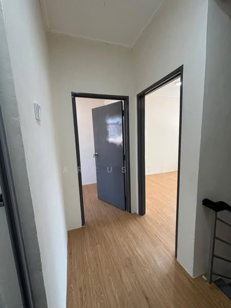 2-storey Terraced House for Sale in Bandar Putra (Kulai) - Marcus Tey - Corridor - PropertyGuru.com.my