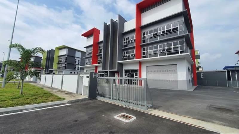 Factory for Sale in Puchong Perdana (Selangor) - Yuen Cheng Winnie Kua - Exterior - PropertyGuru.com.my