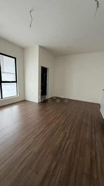 2.5-storey Terraced House for Sale in Taman Bukit Serdang (Seri Kembangan) - Wynn Chong - Interior - PropertyGuru.com.my