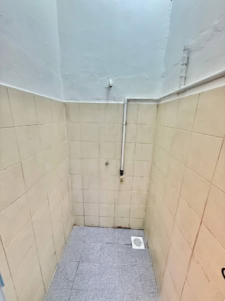 Simpang Renggam Simpangs Renggams untuk Untuk Dijual - RM 215,000, Mac 2026 - Bathroom - PropertyGuru.com.my