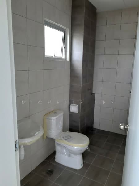 2-storey Terraced House for Sale in Bandar Rimbayu (Telok Panglima Garang) - Michelle Lee - Bathroom - PropertyGuru.com.my