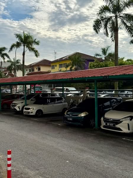 Vista Pinggiran Apartment untuk Untuk Dijual - RM 290,000, Mac 2026 - Car Park - PropertyGuru.com.my