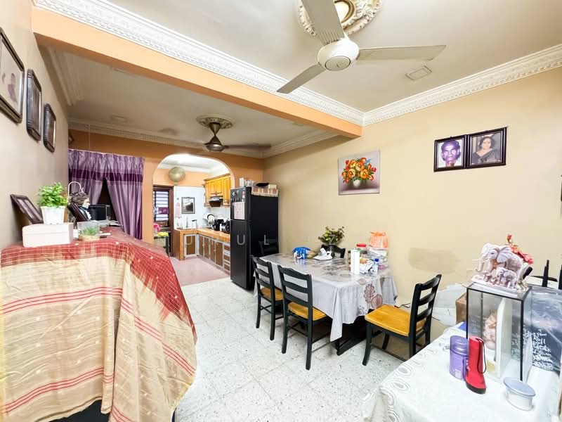 1-storey Terraced House for Sale in Taman Medan (Petaling Jaya) - Nurul Izza - Kitchen - PropertyGuru.com.my