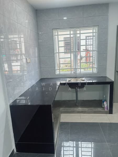 Taman Harmoni untuk Untuk Dijual - RM 370,000, Mac 2026 - Kitchen - PropertyGuru.com.my