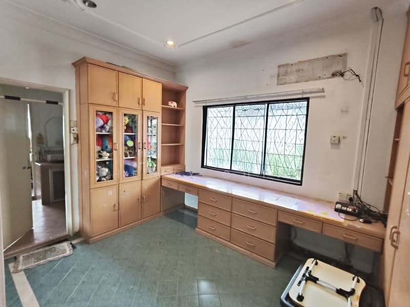 2-storey Terraced House for Sale in Taman Midah (Cheras) - Henry Chia - Study - PropertyGuru.com.my