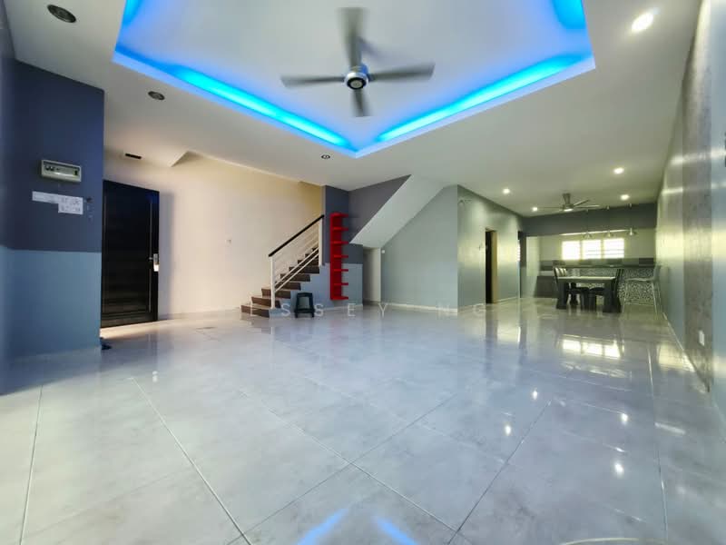 2-storey Terraced House for Sale in Ipoh (Perak) - Jessey Ng - Living Room - PropertyGuru.com.my