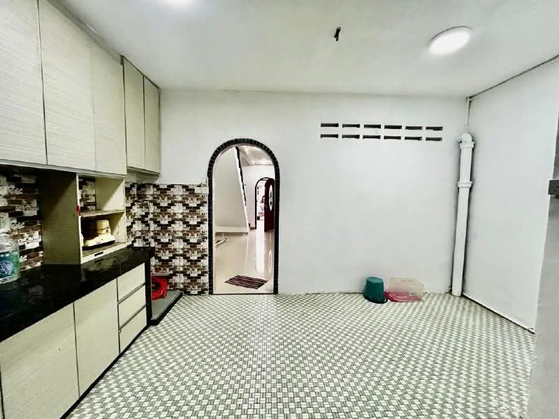 Taman Sri Rampai untuk Untuk Dijual - RM 560,000, Mac 2026 - Kitchen - PropertyGuru.com.my