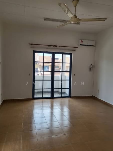 Bandar Sri Damansara untuk Untuk Dijual - RM 1,280,000, Mac 2026 - Living Room - PropertyGuru.com.my