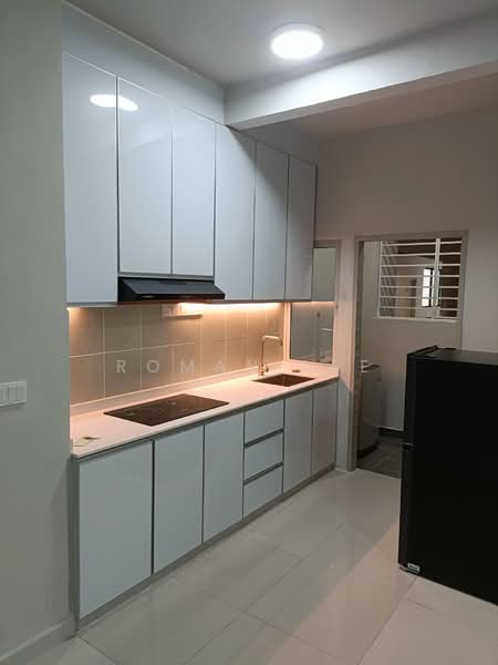 Service Residence for Rent at Savanna Executive Suite @ Southville City - Roman Lee - Kitchen - PropertyGuru.com.my