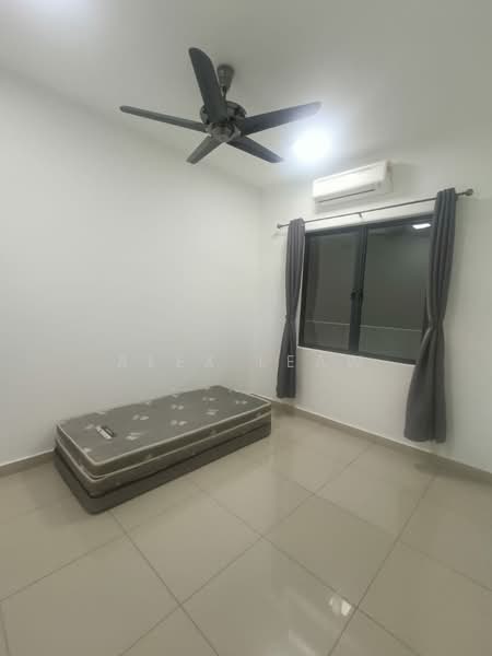 Condominium for Rent at Sutera Pines - Alex Leaw - Bedroom - PropertyGuru.com.my