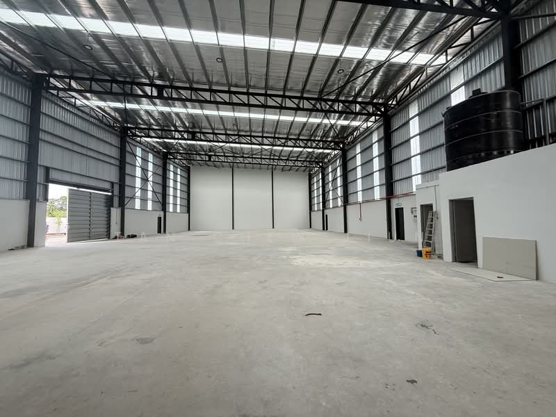 Warehouse for Rent in Seri Kembangan (Selangor) - Tan Chew Jiun - Interior - PropertyGuru.com.my