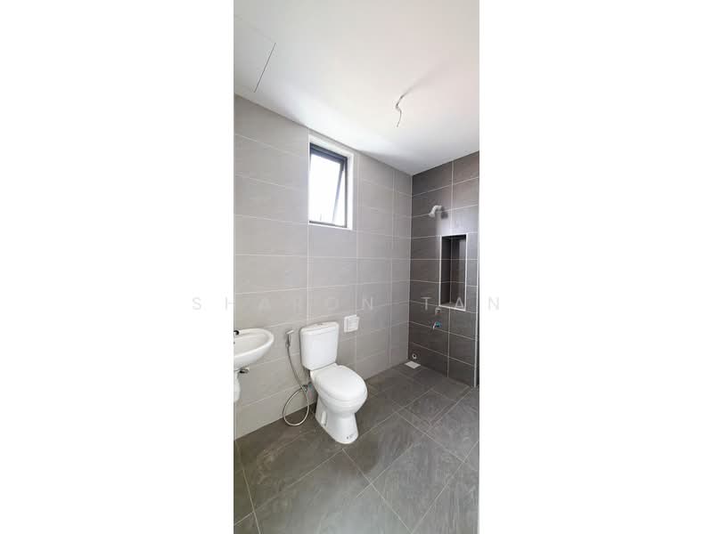 2-storey Terraced House for Rent in Johor Bahru (Johor) - Sharon Tan - Bathroom - PropertyGuru.com.my