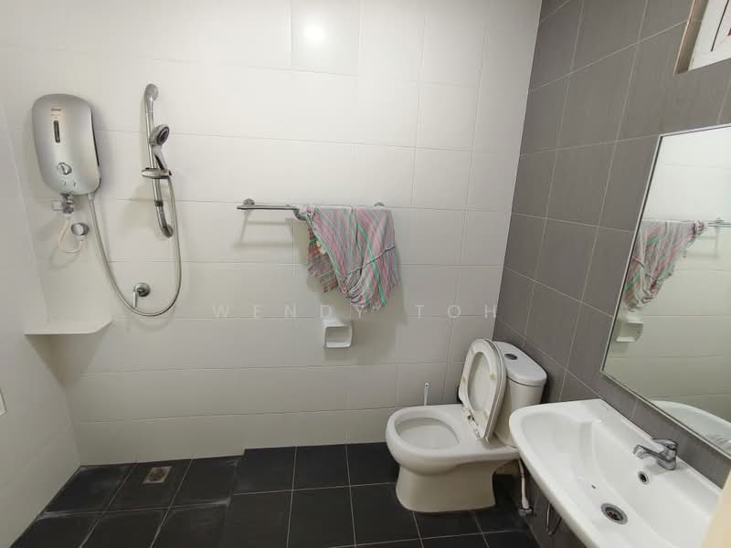 Condominium for Rent at SummerSkye Residences - Wendy Toh - Bathroom - PropertyGuru.com.my