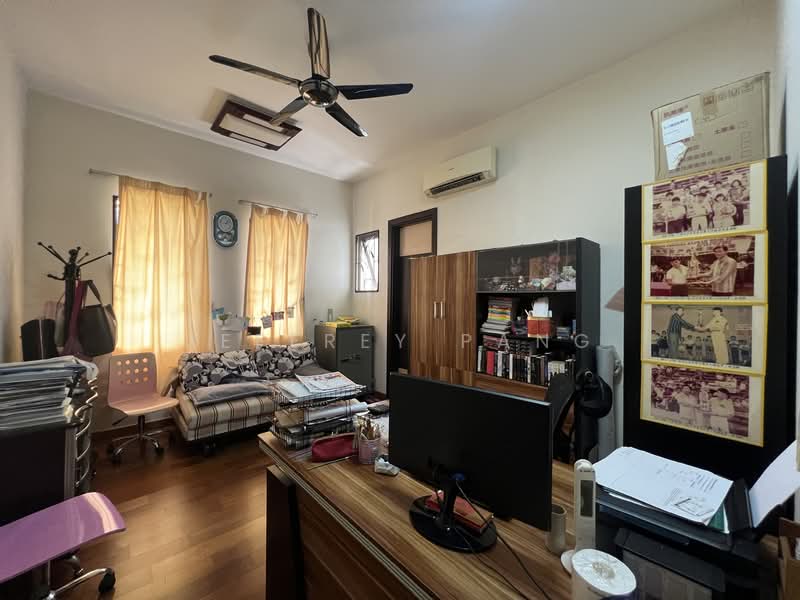 Semi-Detached House for Sale in Taman Segar (Cheras) - Jeffrey Pang - Study - PropertyGuru.com.my