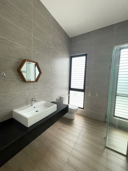 Semi-Detached House for Rent in Setia Alam (Selangor) - Kho Daniel - Bathroom - PropertyGuru.com.my