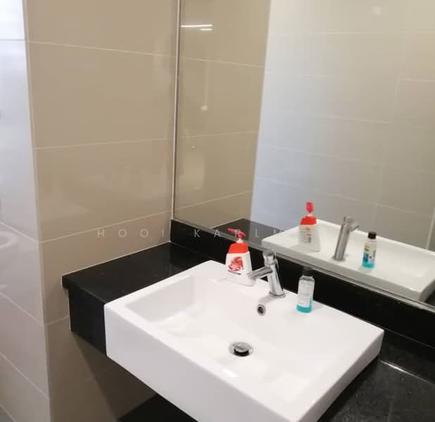 Shop / Office for Rent in Saujana (Selangor) - Hooi Karlmen - Bathroom - PropertyGuru.com.my