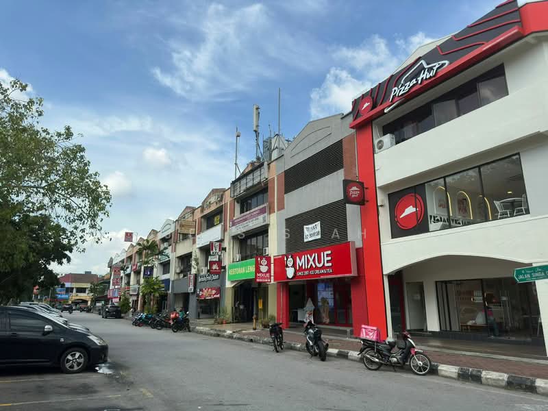 Shop for Rent in Seksyen 20 (Shah Alam) - Jess Seah - Exterior - PropertyGuru.com.my