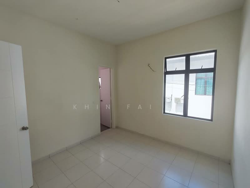 2.5-storey Terraced House for Sale in Taman Ozana Impian (Bukit Katil) - Khin Fai . - Interior - PropertyGuru.com.my