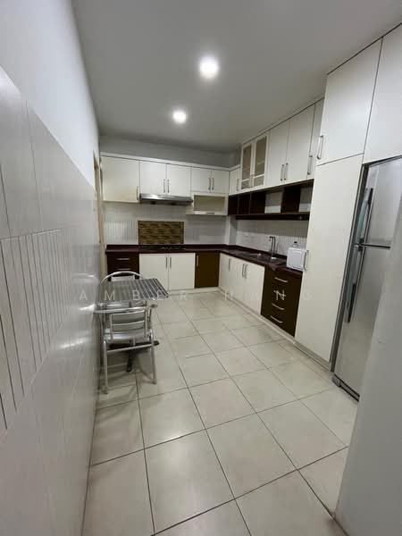 Condominium for Sale at Bayswater Resort Condominium - Amber Hang - Kitchen - PropertyGuru.com.my
