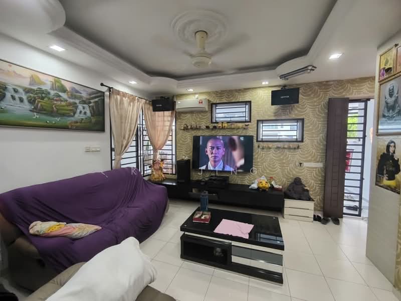 2-storey Terraced House for Sale in Bukit Indah (Iskandar Puteri (Nusajaya)) - Kai Jing - Living Room - PropertyGuru.com.my