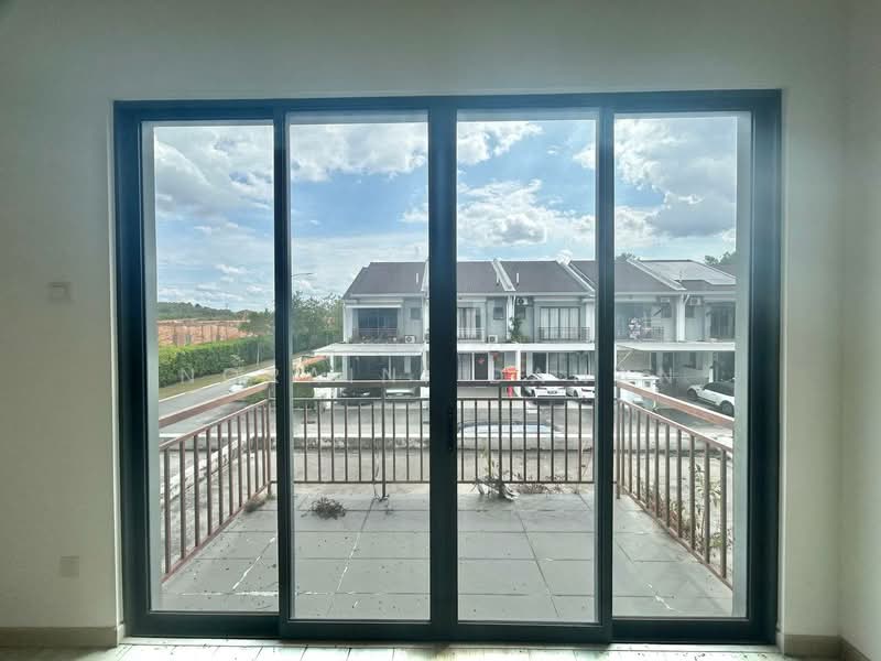 Diamond City untuk Untuk Dijual - RM 630,000, Mac 2026 - Balcony - PropertyGuru.com.my