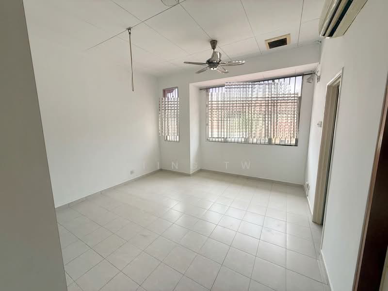 Rumah Teres 2 Tingkat untuk Dijual di Kepong (Kuala Lumpur) - Kiing TW - Living Room - PropertyGuru.com.my